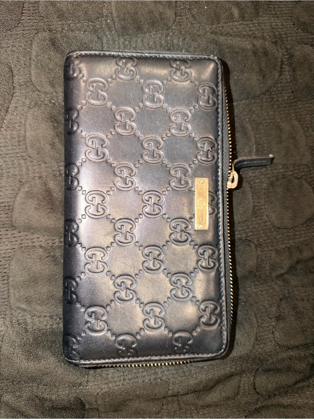 Gucci Embossed Leather Zip Wallet in Black